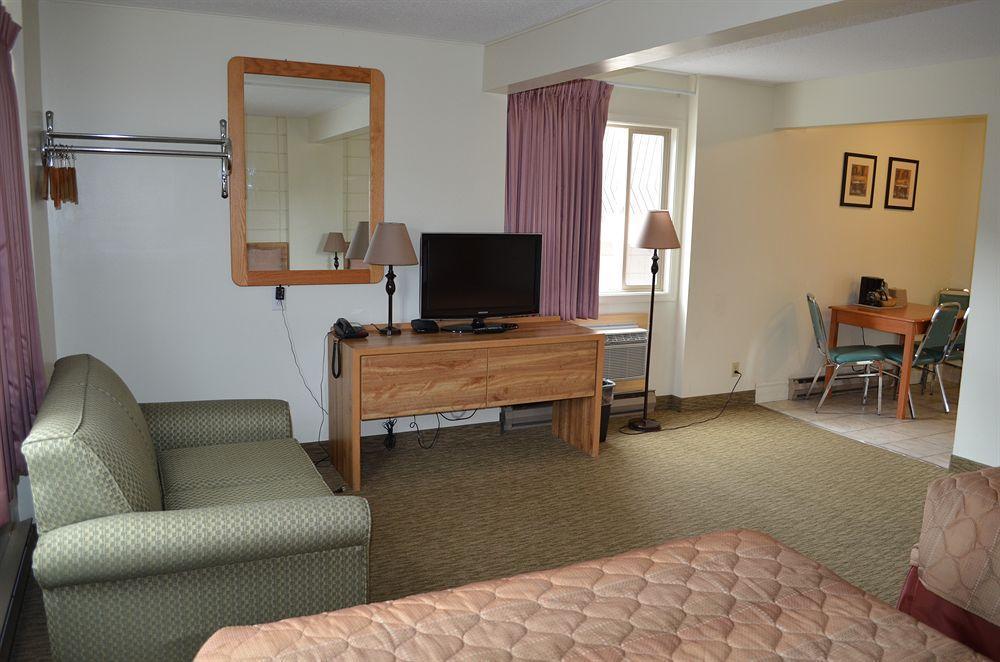 Fortune Motel แคมลูปส์ ภายนอก รูปภาพ